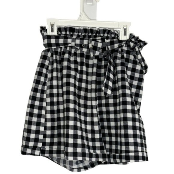 Nasty Gal Checkered Shorts - Picture 1 of 4